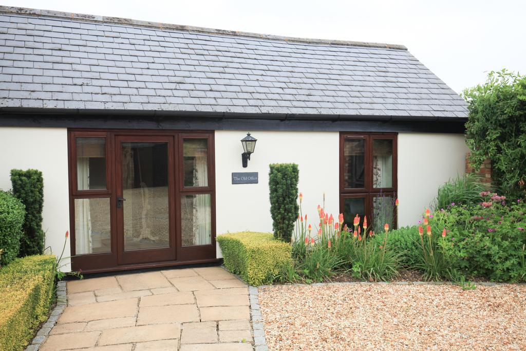 Manor Farm-mk Self-contained Serviced * Milton Keynes